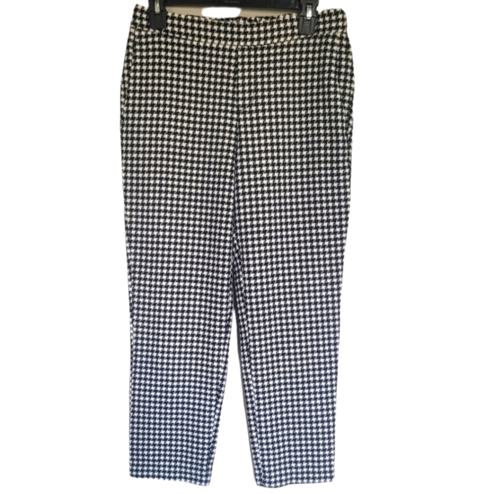 Oldnavy pull up pants  herringbone white and black size 4